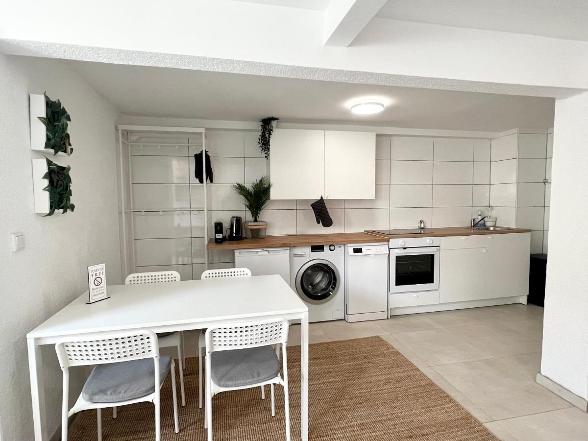 Jungle Retreat Apartments Im Zentrum Bremen Bagian luar foto