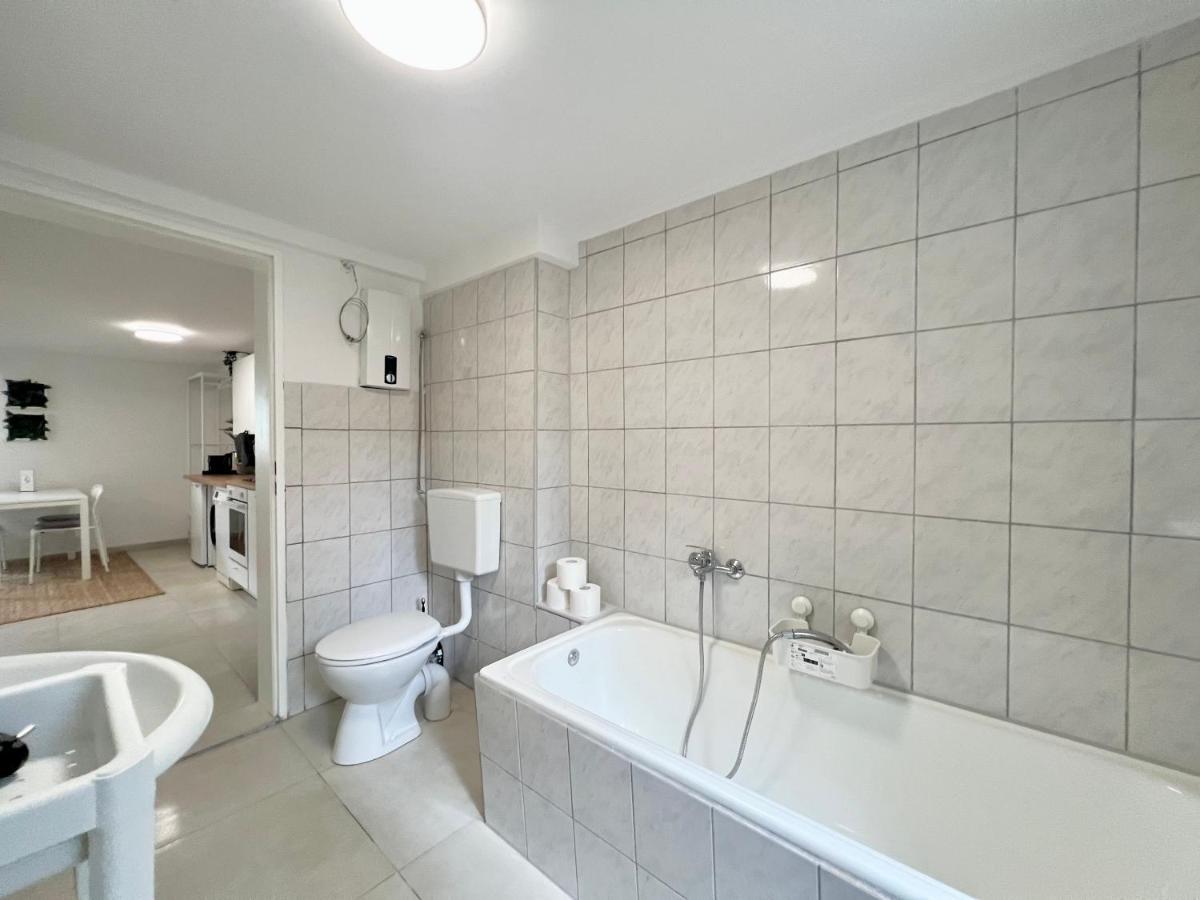 Jungle Retreat Apartments Im Zentrum Bremen Bagian luar foto